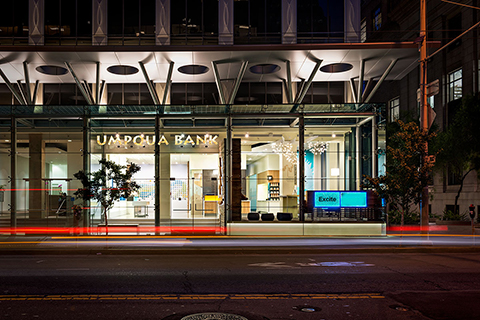 Exterior Umpqua Bank Sanfrancisco designed by Turn